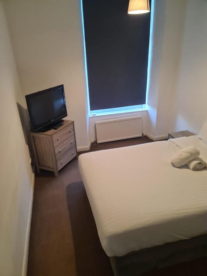 24Hr Self Check In Apartment Central بارنسلي المظهر الخارجي الصورة